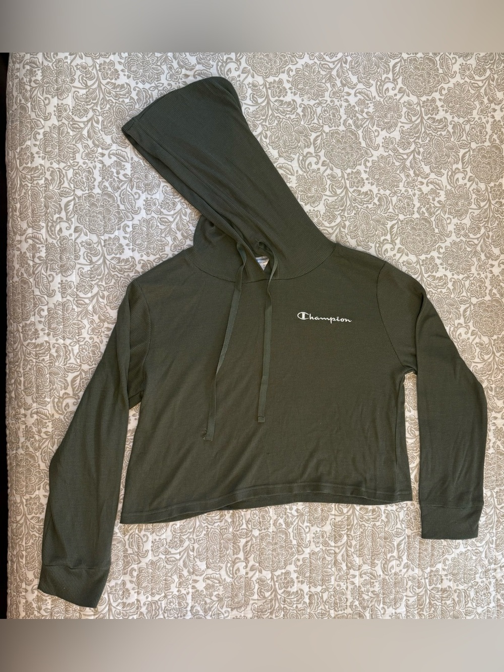 Champion Dark Green Cropped Hoodie Looks New, Girls Size Large, Soft Comfy
